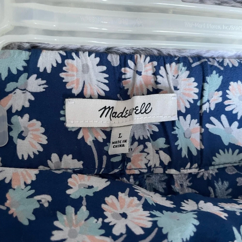 Madewell Navy Floral Wide Crop Pants with Pastel Pink & Mint Daisies - Picture 2 of 4